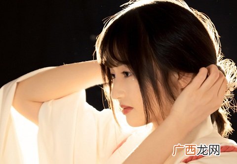 和女孩子约会牵手技巧,升级关系必看!