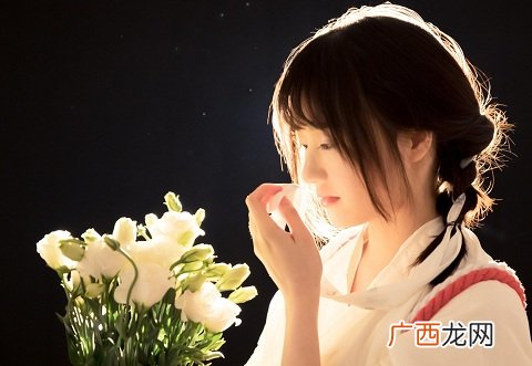 和女孩子约会牵手技巧,升级关系必看!