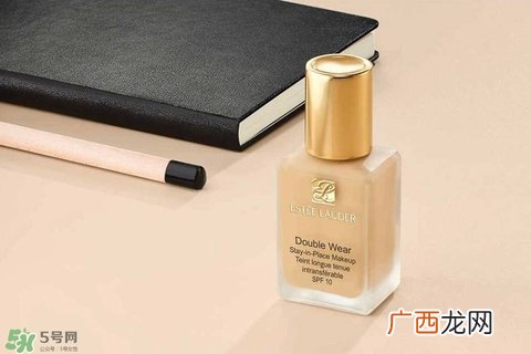 油痘皮用什么粉底液好 适合油痘皮的粉底液