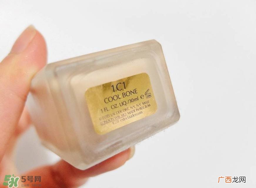 油痘皮用什么粉底液好 适合油痘皮的粉底液