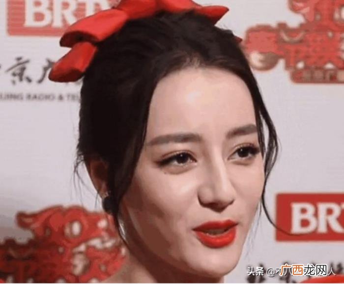 迪丽热巴出道几周年了，迪丽热巴颜值回春