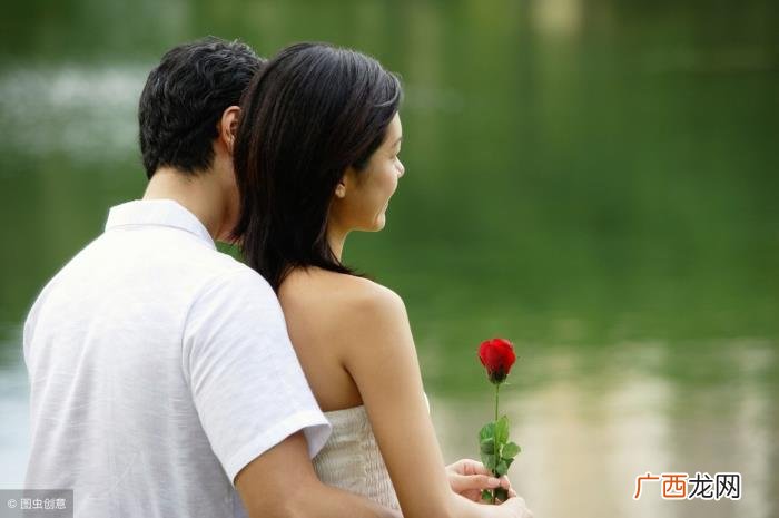 分手后不值得女人再去挽回 男朋友自卑压力大分手