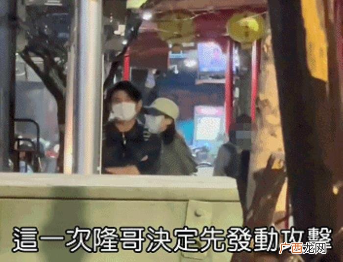 刘诗诗台北，吴奇隆牵着刘诗诗台北街头甜蜜约会
