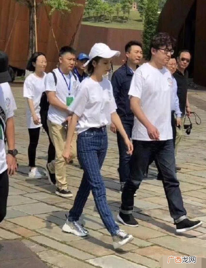 佟丽娅陈晓，佟丽娅陈晓林永健助力汶川地震十周年公益