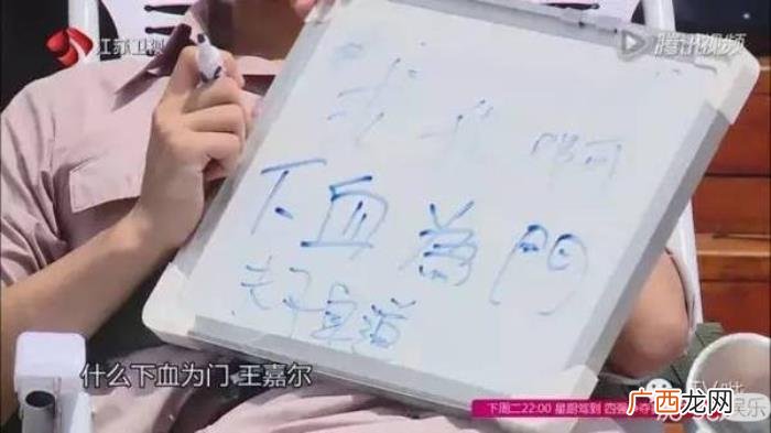 王嘉尔推特，王嘉尔喝香槟火爆推特没什么好奇怪的