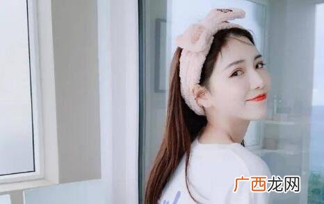 和女生出去吃饭女生偷偷买单了是什么意思？