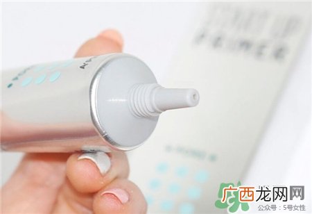 apieu妆前乳好用吗?apieu妆前乳多少钱?