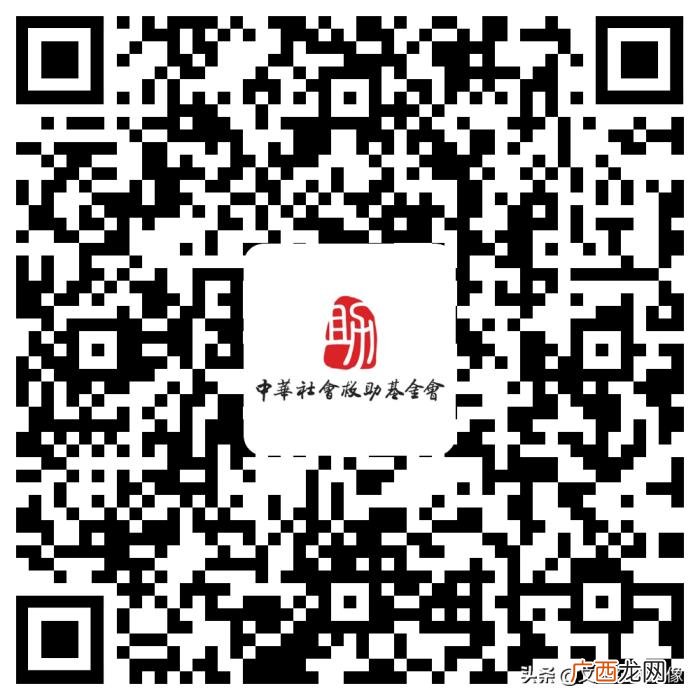 父母强颜欢笑背后尽显忧伤 强颜欢笑伤感图片