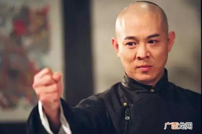 李连杰好老，才55岁的李连杰竟然老成了80岁的样子