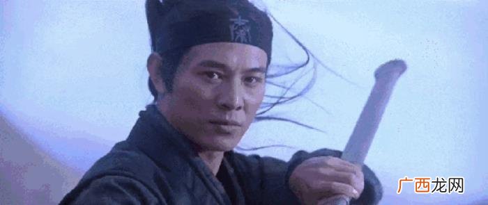 李连杰好老，才55岁的李连杰竟然老成了80岁的样子