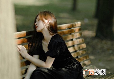 女生一直跟我聊天但是约不出来，该怎么办？