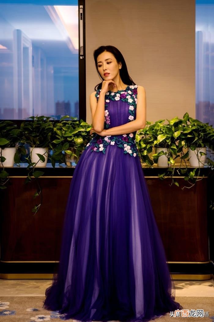 曾黎皮肤保养，曾黎没结婚就是会保养