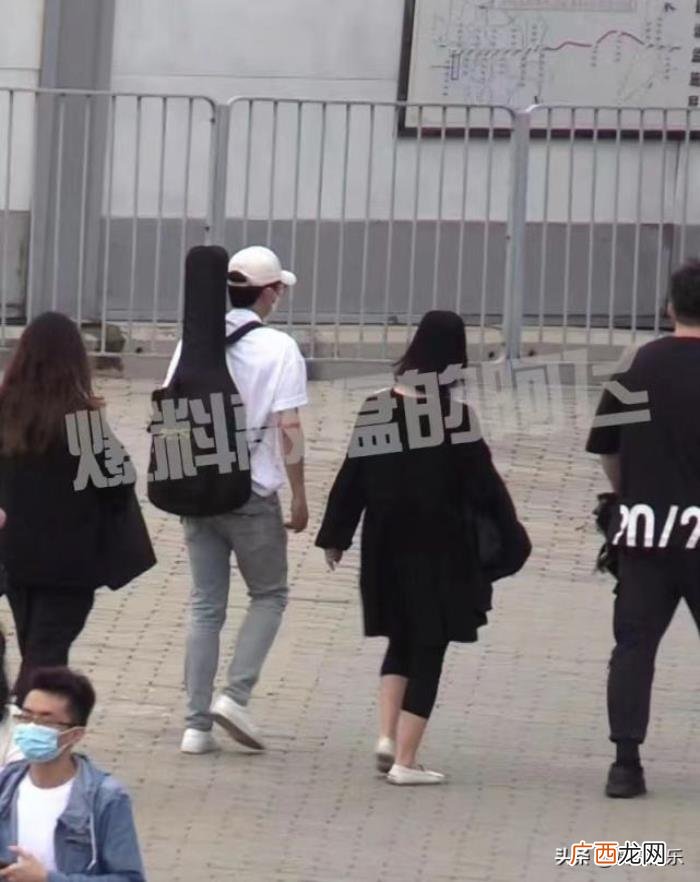 谢娜怀二胎男孩，被曝二胎怀的是男孩