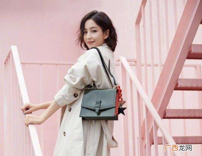 佟丽娅痛哭,36岁女神佟丽娅因主持春晚崩溃痛哭