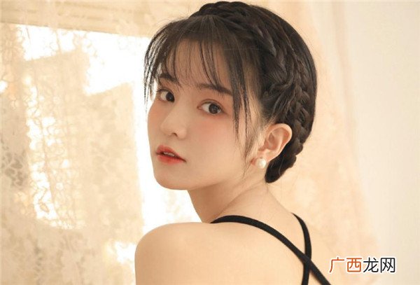 初次见面，男生怎么高情商的自我介绍？