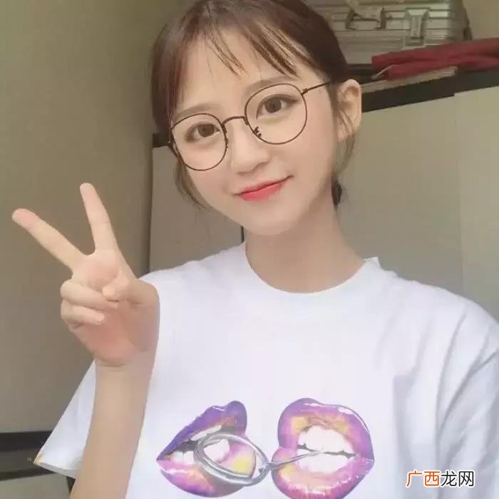 10条分手后心酸彻底的个性签名 分手后的签名
