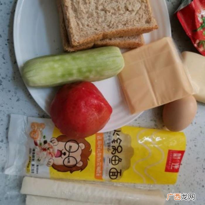 做三明治需要什么材料，几分钟搞定面条做三明治