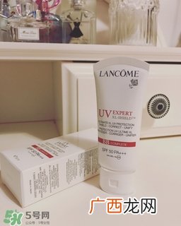 兰蔻小白管和安耐晒小银瓶哪个好?