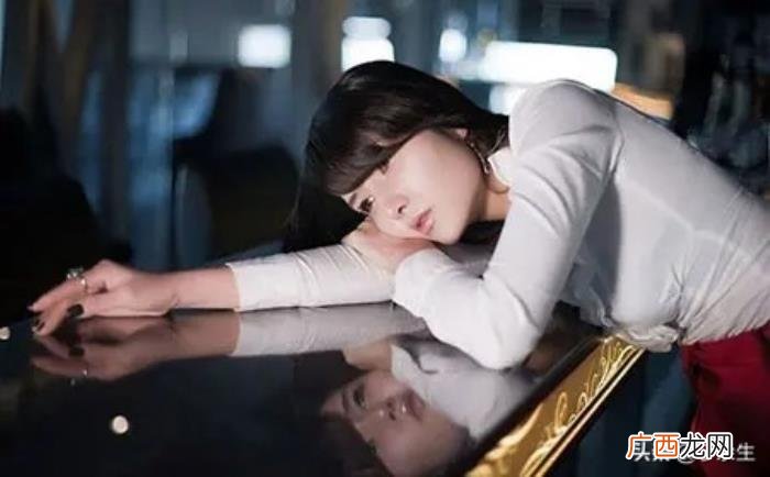 女人出轨后坚决选择离婚 女方婚内出轨并主动提出离婚