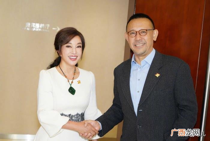 刘晓庆姜文,64岁刘晓庆大赞昔日恋人姜文是天才
