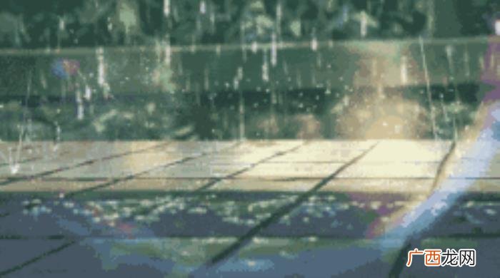描写下雨的优美段落 描写雨的片段