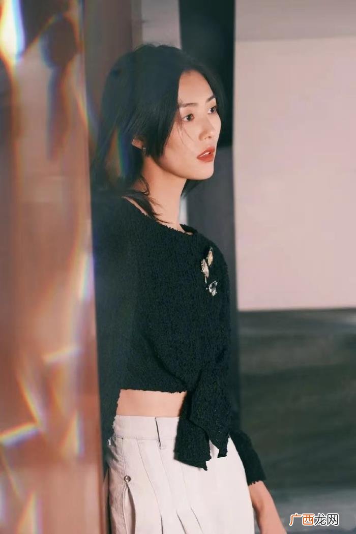 标准腿长对照表，女性150-175cm标准体重对照表