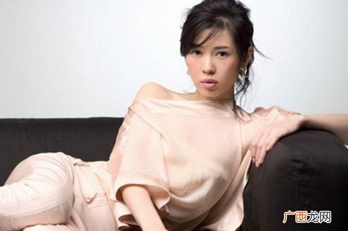 嘴唇厚的男人，这个厚嘴唇的女人性感到了骨子里