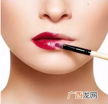 口红怎么涂才能让口红不掉色