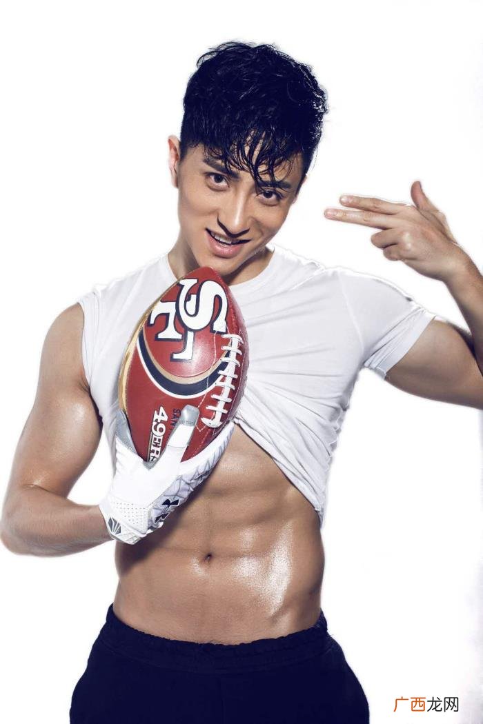 杨洋的腿毛，杨洋杜珺帅裂屏幕易烊千玺居然被腿毛抢镜