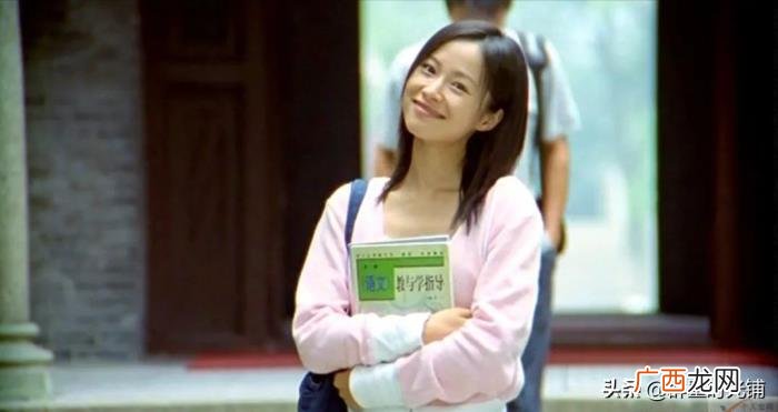江一燕人设，文艺女神江一燕人设崩塌的争议和情感故事