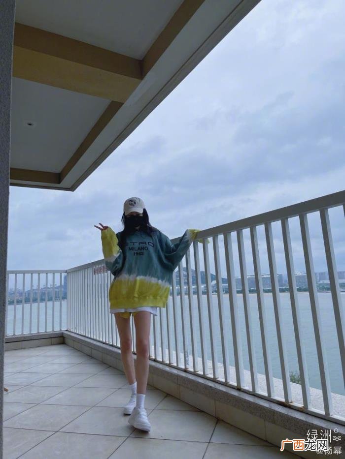 杨幂演唱会，杨幂八月一日梦醒时分演唱会彩排中
