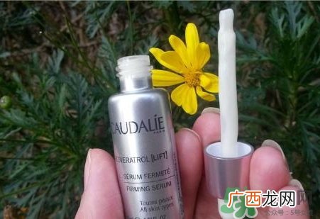 欧缇丽白藜芦醇精华怎么用_使用方法
