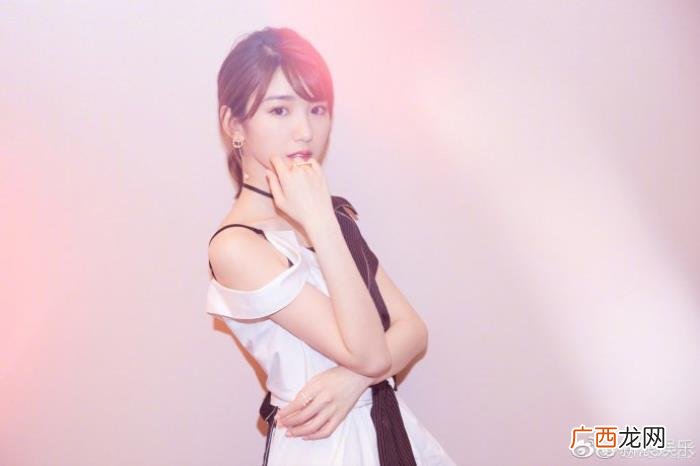 毛小彤微博，毛晓彤2013年发的一条微博被挖出来