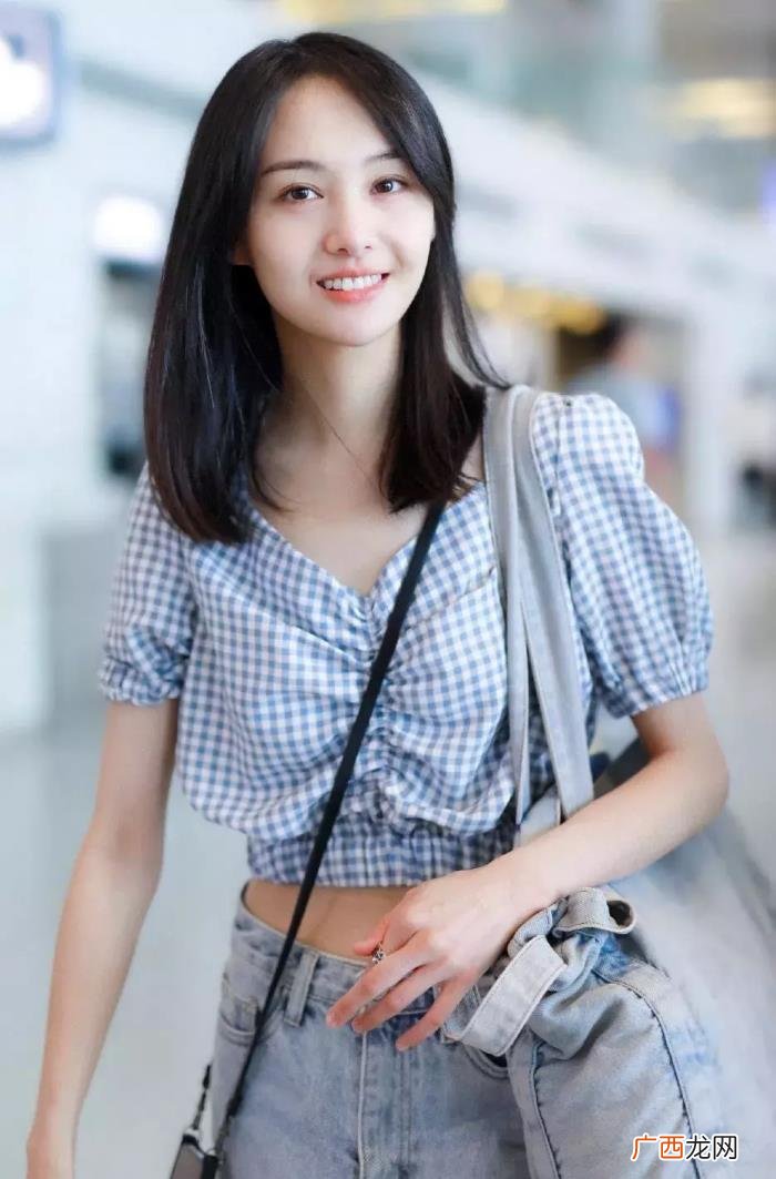杨幂量头围，杨幂也爱泫雅风乔欣瘦到腰围=头围
