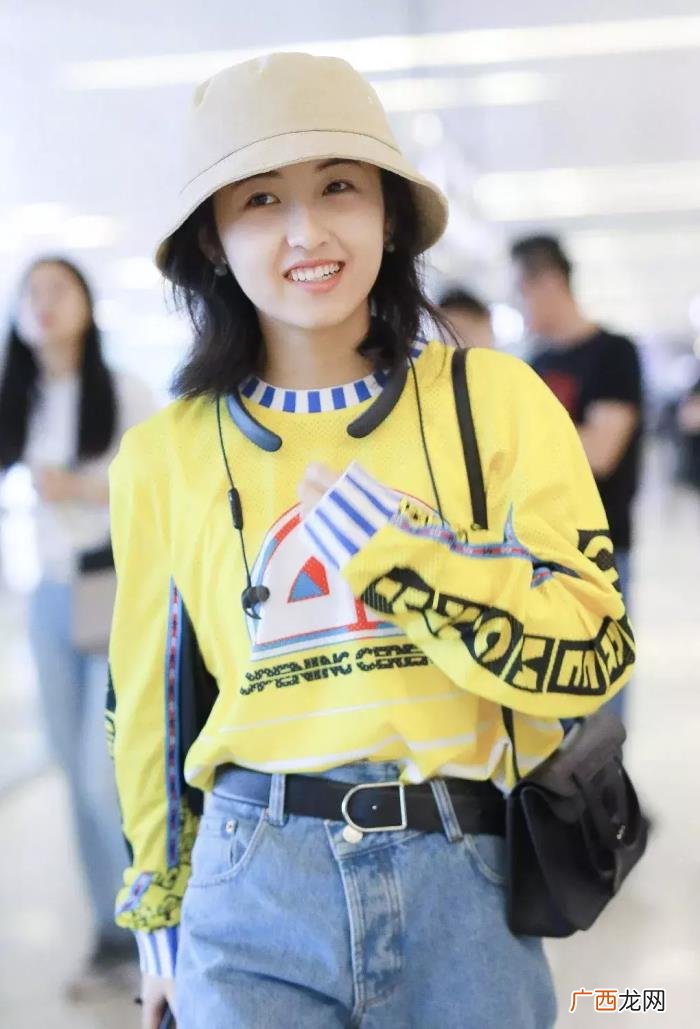 杨幂量头围，杨幂也爱泫雅风乔欣瘦到腰围=头围