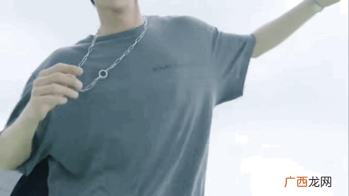 王一博语录，我为你跳一辈子的舞。一一今日分享王一博语录