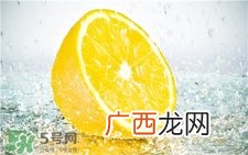 柠檬可以去黑眼圈吗?敷柠檬可以去黑眼圈