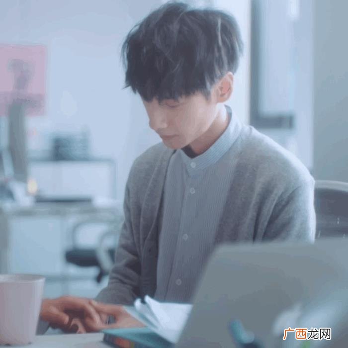 罗云熙粉丝，罗云熙品牌采访称粉丝是最胖的毫无求生欲