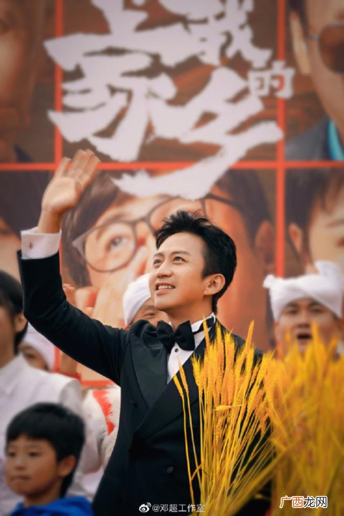 杨紫姜紫丫，晒与杨紫合照调侃从小看杨紫戏长大