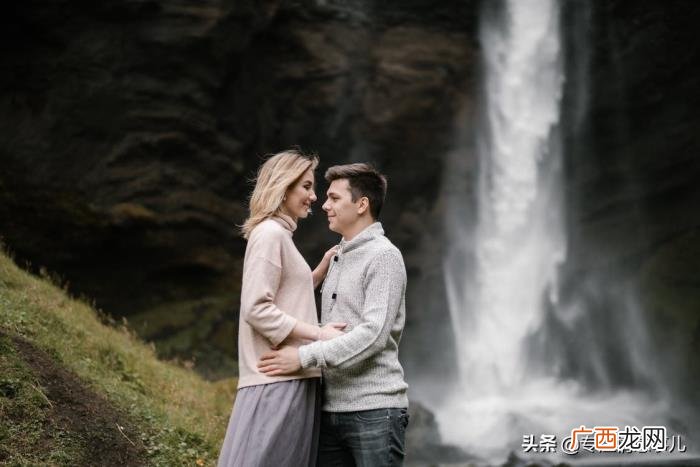 女人喜欢上一个男人 你居然敢喜欢上别的男人