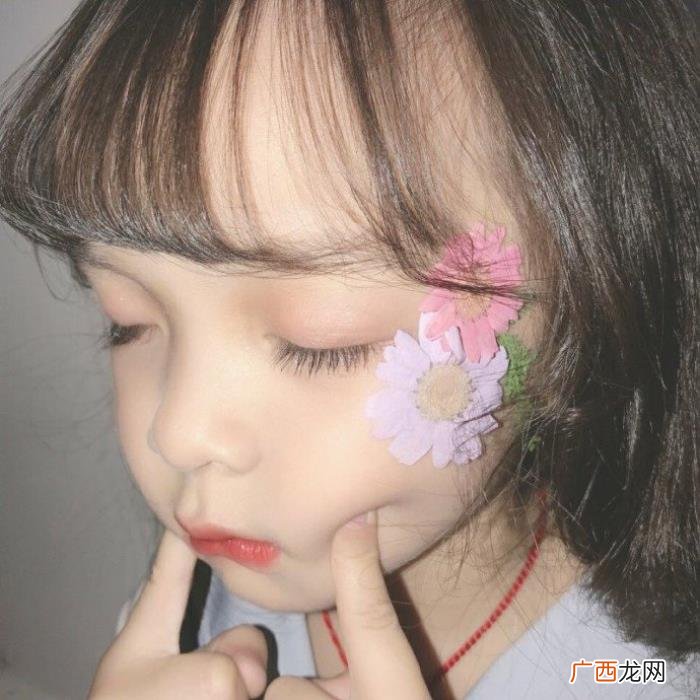 让你瞬间笑出声的短句 能瞬间逗笑人的一句话