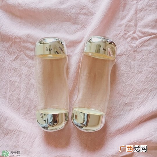 混合痘痘肌用什么化妆水 混合痘肌适合用的化妆水