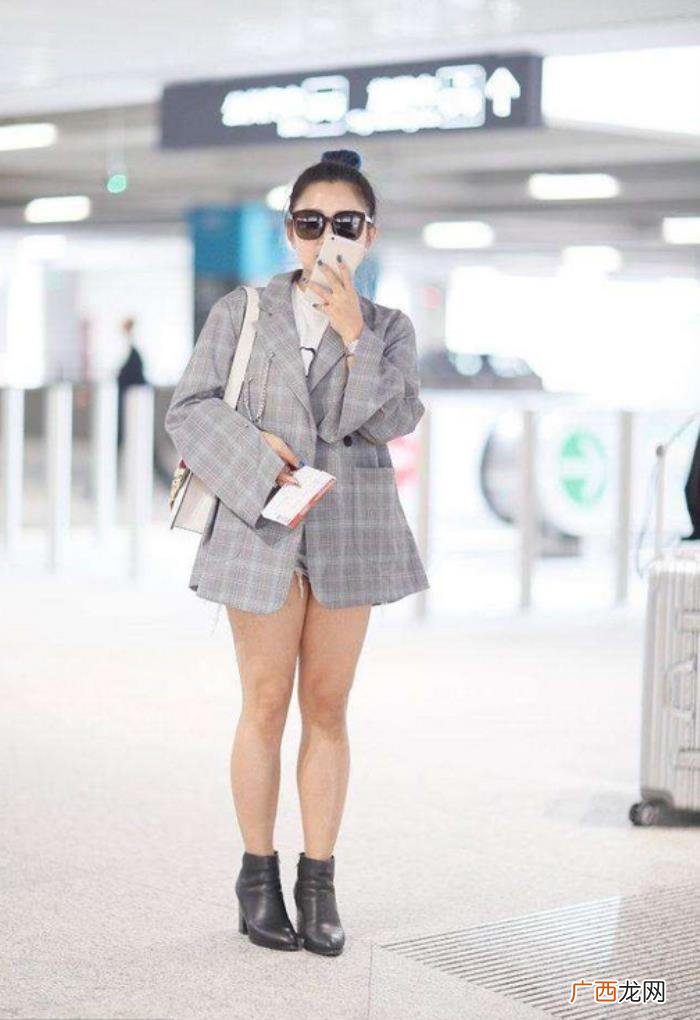 张靓颖火吗，最火四大超女李宇春周笔畅张靓颖何洁衣品比拼