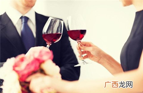和女生约会如何增进感情？做好这两点