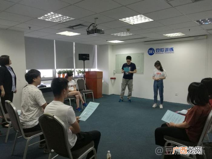 遇事紧张心慌的解决方法 一有事就紧张心跳加快怎么了