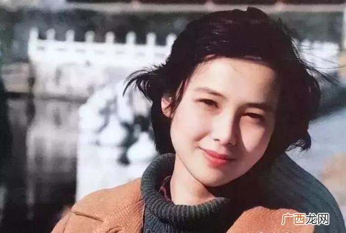 马思纯像谁，马思纯的高糊旧照也太像蒋雯丽了吧