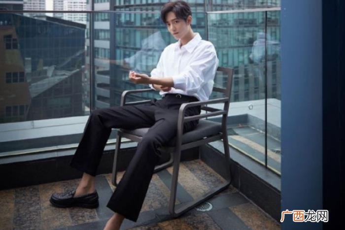 肖战有多少，文艺青年肖战到底从事了多少份职业