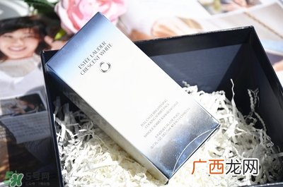 雅诗兰黛美白小冰箱面膜多少钱_专柜价格