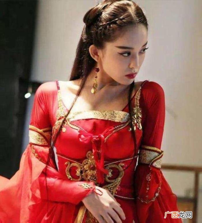 古力娜扎和迪丽热巴 迪丽热巴和古力娜扎