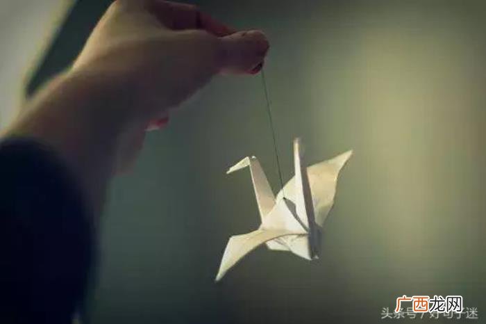 女生伤感悲伤的说说短语 伤感个性签名女生
